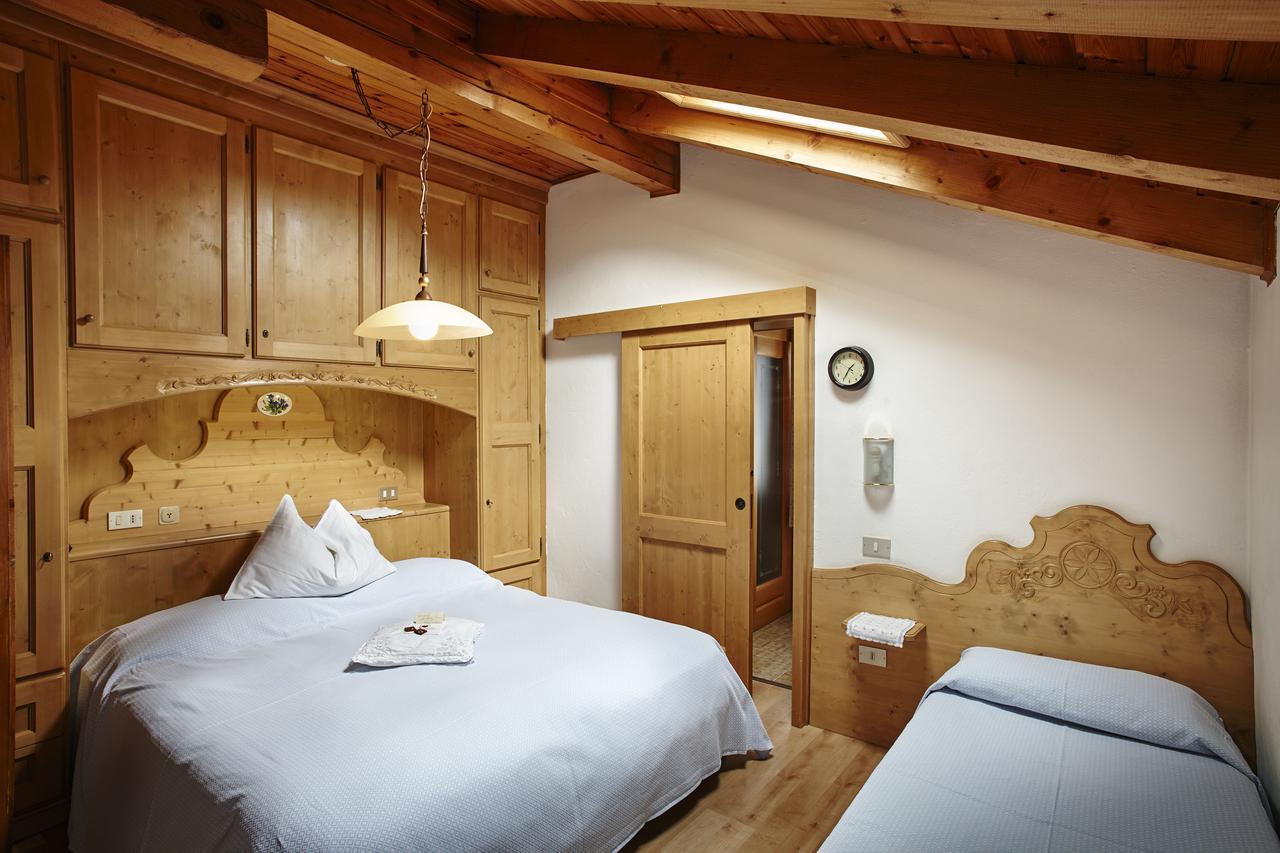 Albergo Venezia 萨帕达 外观 照片